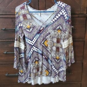 🌺 Boho Top with Lacey Sleeves